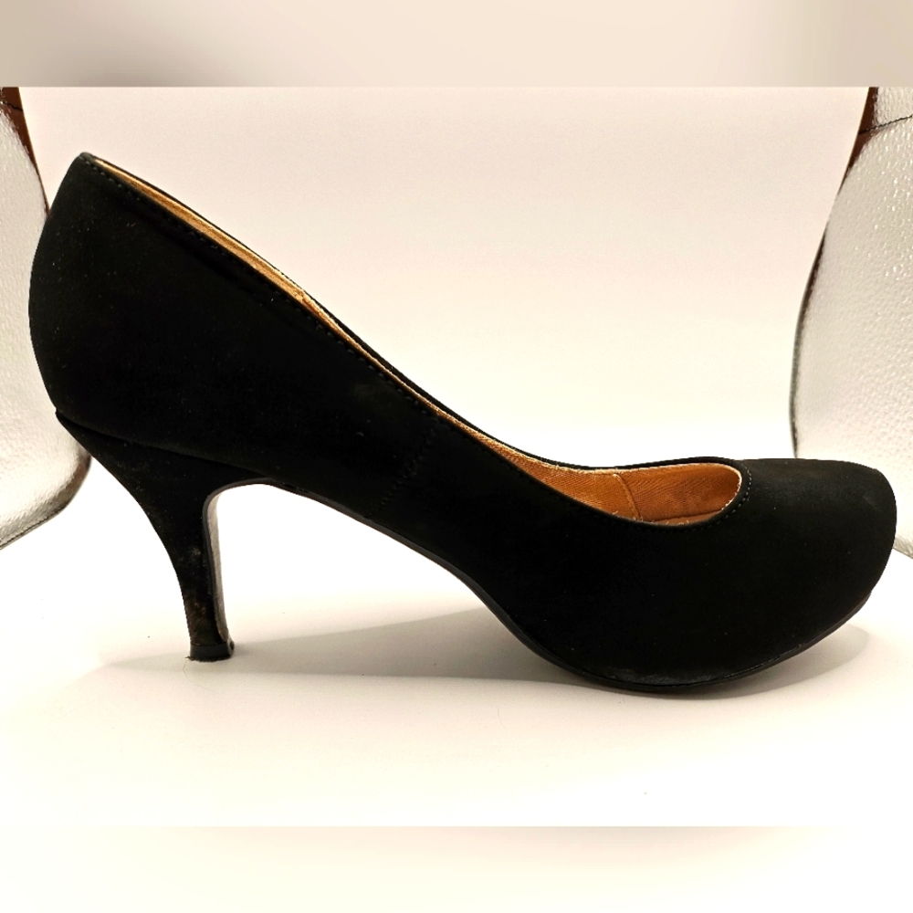 Women's Pre-Loved Dream Paris Kitten Heels, Size 8.5